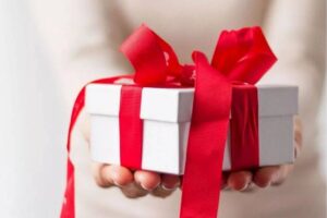 Как выбрать особенный подарок для врача: идеи, которые передадут искреннюю благодарность