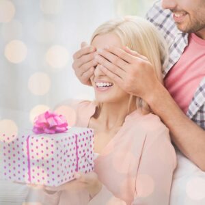 20 лет свадьбы: Идеальные подарки для вашей любимой жены